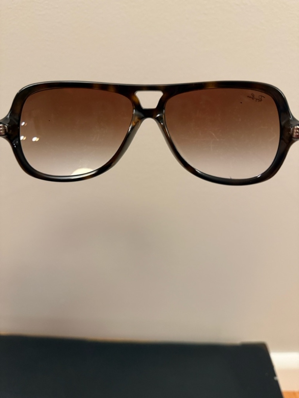Used Ray-Ban Women's Brown Gradient Aviator Sunglasses Ray-Ban RB4162 - Picture 5 of 8